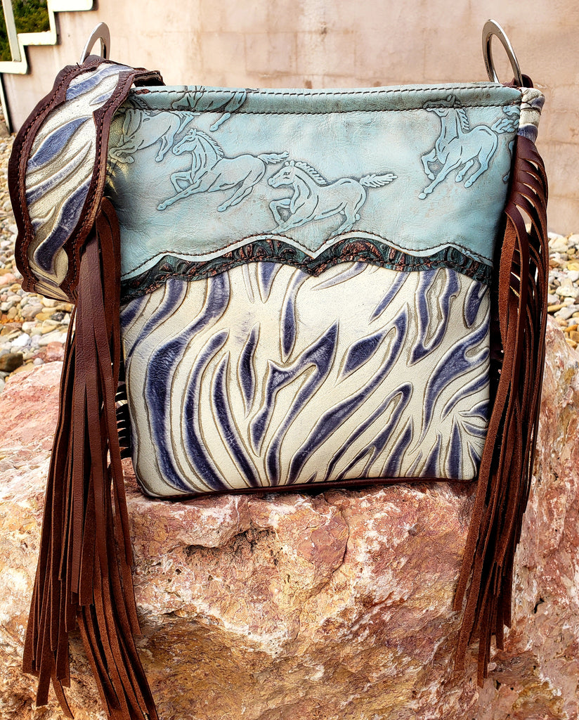 Classic Steerhead Crossbody Bag – Wild Lace Beadwork